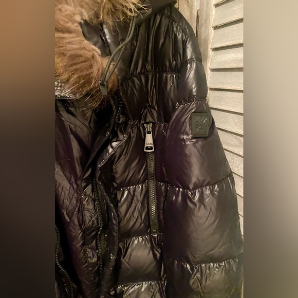 SAM. Black Down Filled feathers Puffer jacket with lots of Fabulous Details - Picture 7 of 9